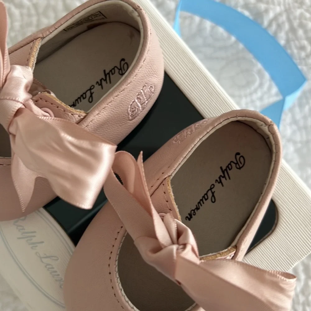 Ralph Lauren leather crib shoes. Size 1 perfect condition